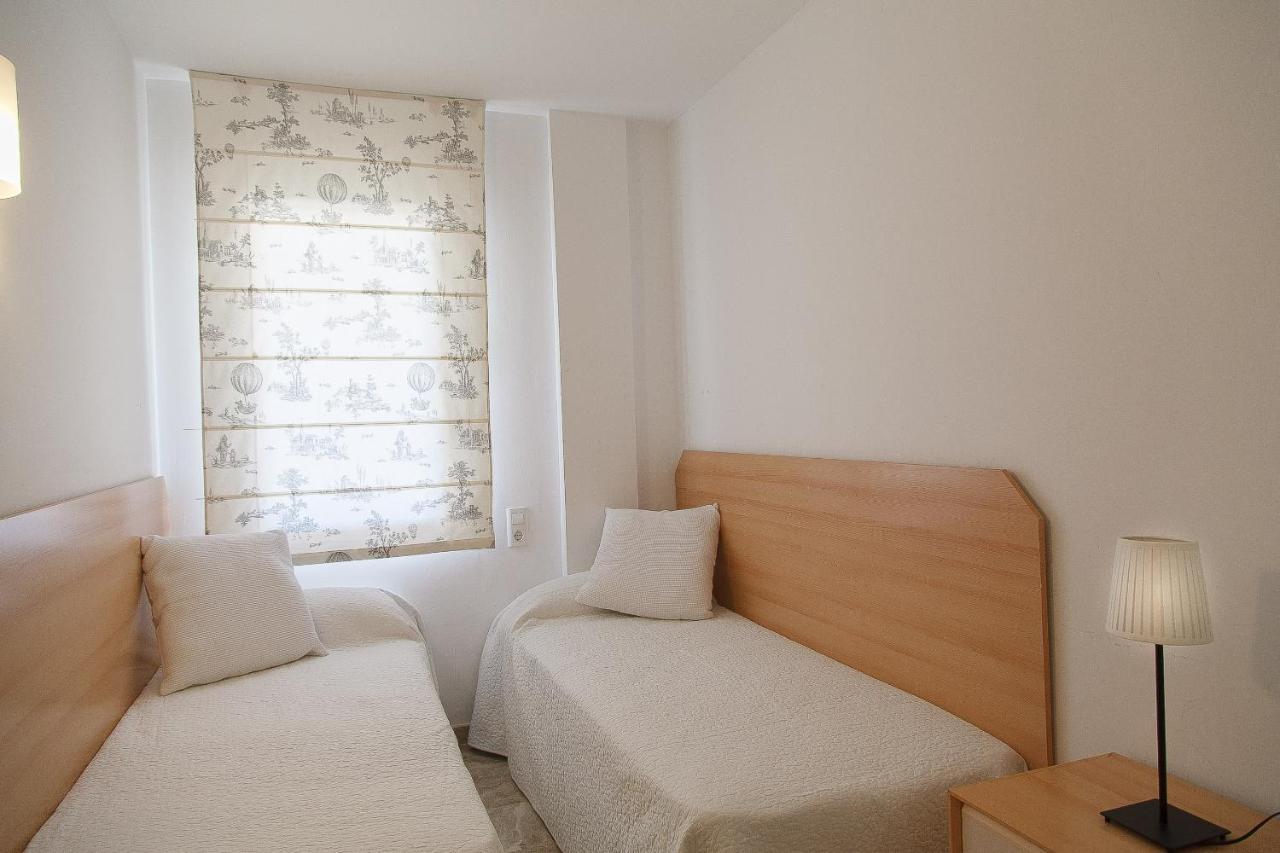 Uhc Ventura Park Apartment